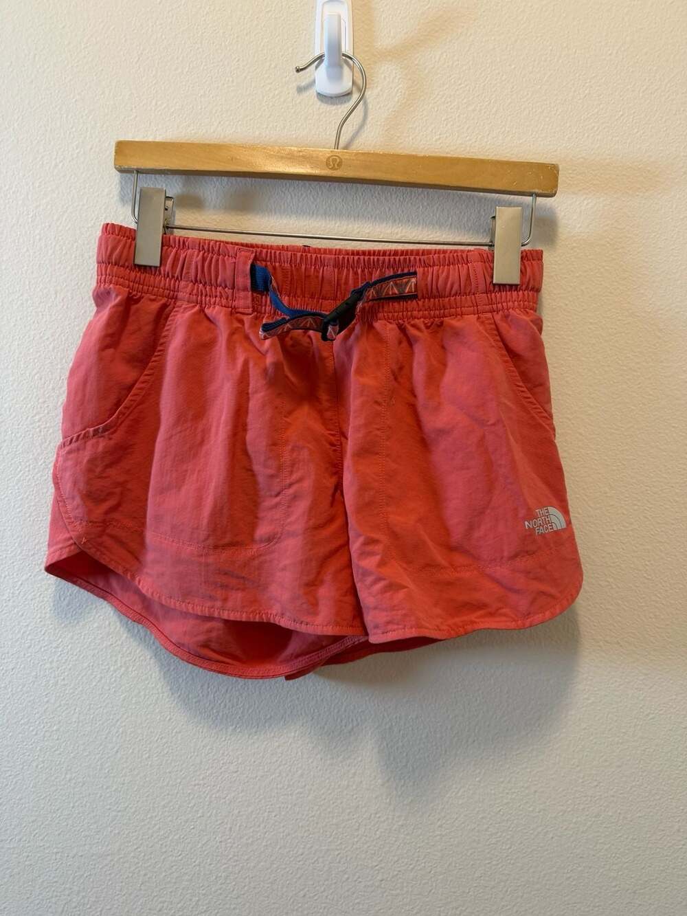 The North Face Women's Class V Hike Shorts Spiced Coral Size Small